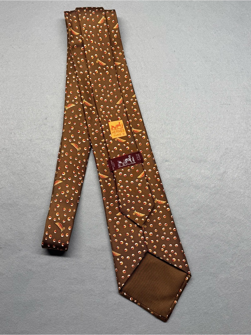 Vintage Hermes Brown Tie 100% Silk Pea Pod Pattern 7991EA - Picture 2 of 7
